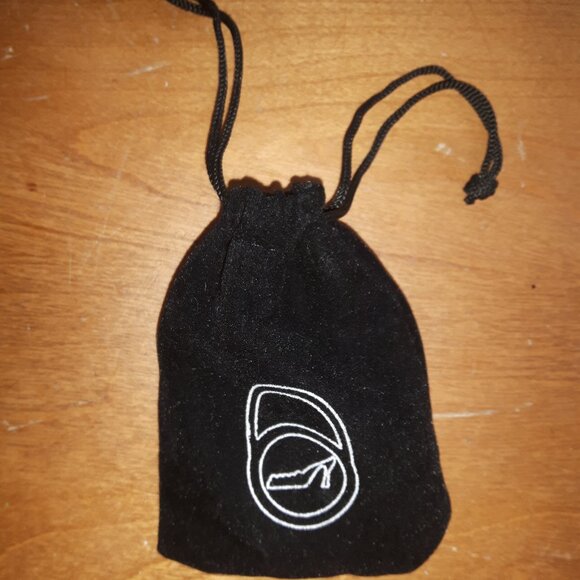 Brand new handbag/purse table hook *FREE WITH PURCHASE* - Picture 6 of 7